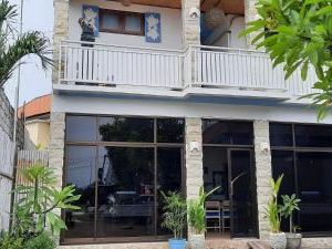 Turtle Island Homestay Tuban Indonesia