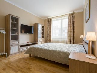 Nevsky 10 minutes walk -"LUX" apartments