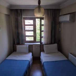 NearBy Hotel