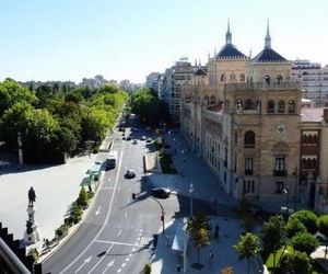 Espacios Blanco Santiago - con parking. Valladolid Spain