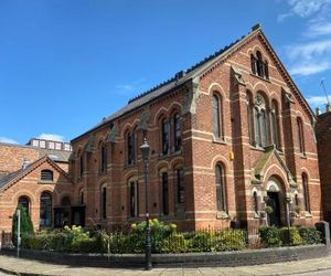 Luxury Chapel Apartment within City Walls Chester United Kingdom