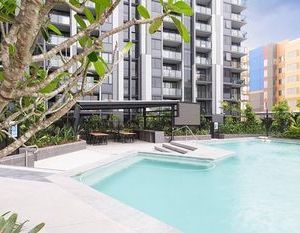 Designer Chic Apartment in Brisbane with Pool! Hamilton Australia