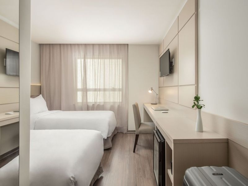 Hotel Photo 1