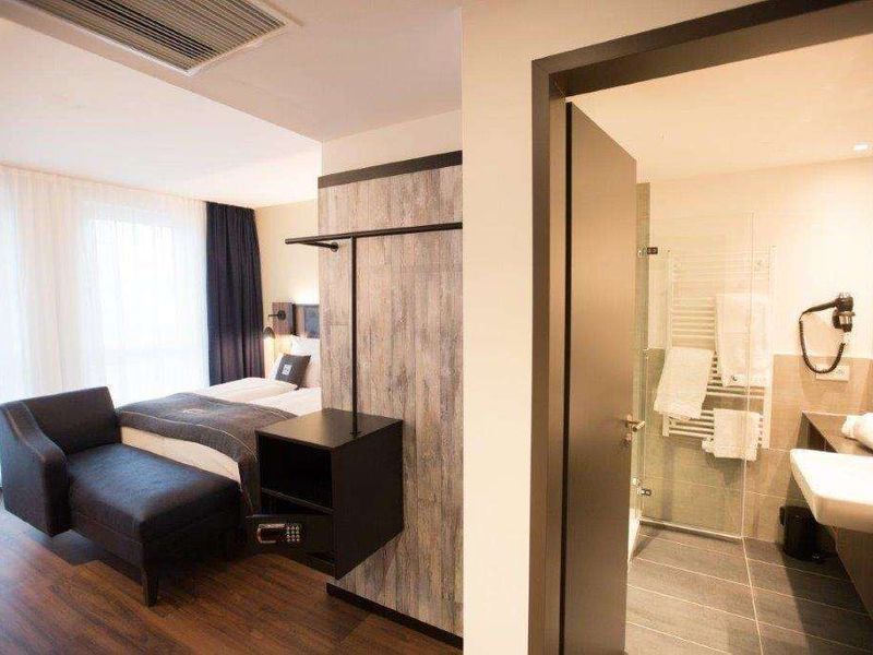 Hotel Photo 1