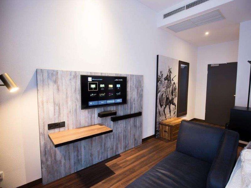 Hotel Photo 5