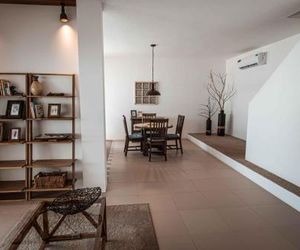 Flip Flop House Puerto Villamil Ecuador