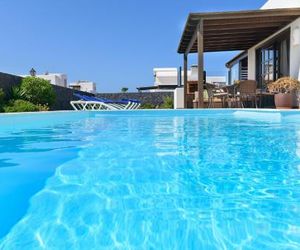 Hipoclub Villas, "Bunganvilla"villa Playa Blanca Spain