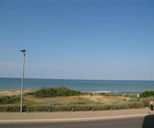 Apartment Appartement face mer Saint-Hilaire France