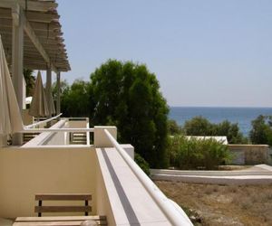 Sail Inn Studios & Apartments Kamari Greece