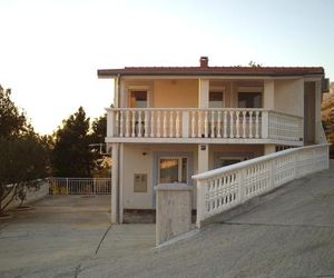 Apartments with a parking space Starigrad (Paklenica) - 14507 Starigrad Croatia