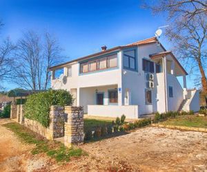 Apartments Alma 879 Spadici Croatia