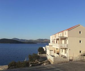 Seaside secluded apartments Cove Pjestata (Peljesac) - 14440 Brijesta Croatia
