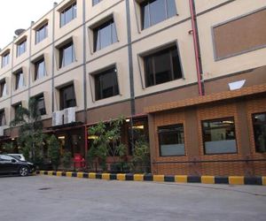 RedDoorz Plus near Soekarno Hatta Airport 2 Tangerang Indonesia