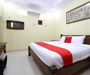 RedDoorz Plus @ Maguwo Yogyakarta Indonesia