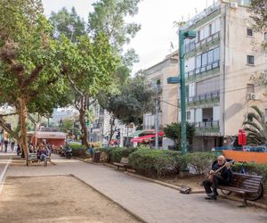 Boulevard View 2 Bedrooms Near the Beach Tel Aviv Israel