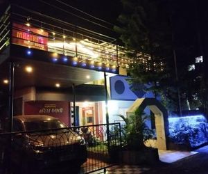 Mhatres Guest House Alibag India