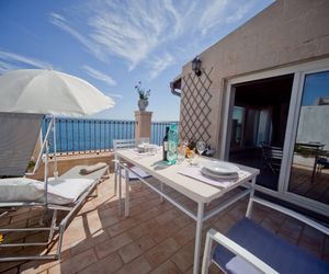 Veranda Suite con vista mare Syracuse Italy