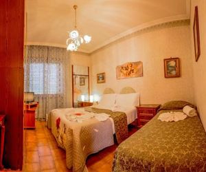 Hillary House Fiumicino Italy