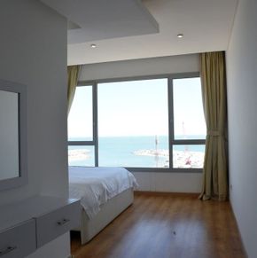 NearBy Hotel