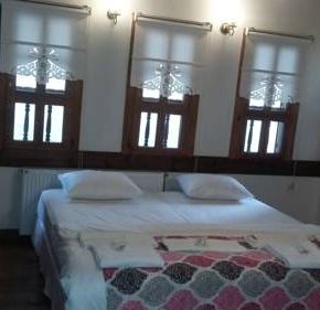 NearBy Hotel