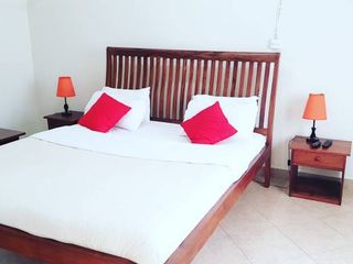 Hotel pic Entebbe Palm Hotel