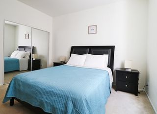 East West Comfort: Studio City Universal Apartments