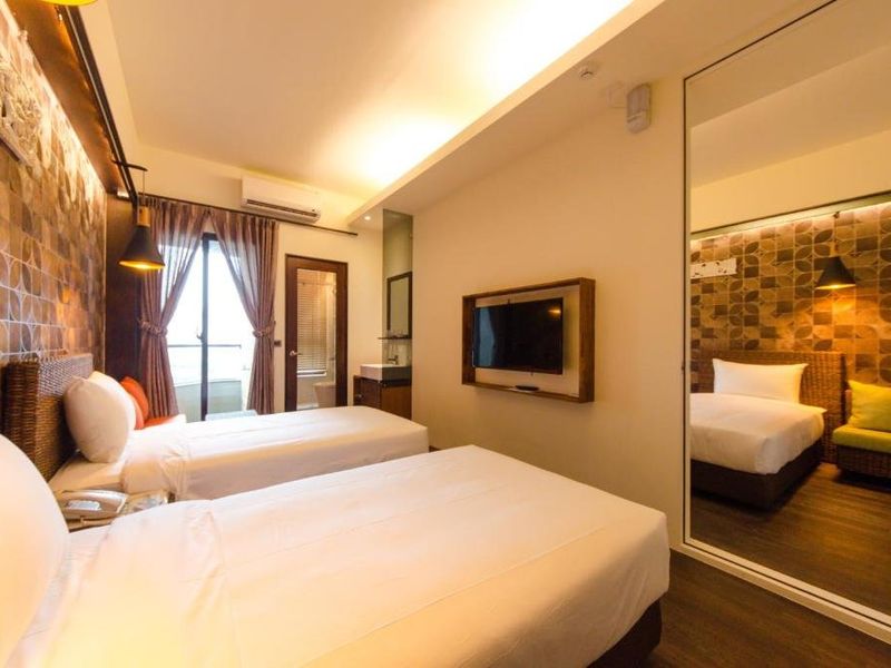 Hotel Photo 12