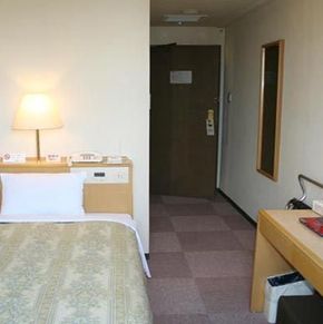 NearBy Hotel
