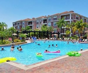 5036 Shoreway Loop #303, Bay Hill United States
