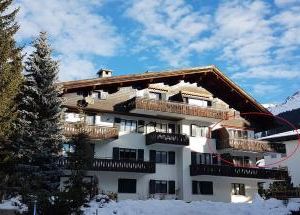 Helvetia (388 Sr) 2. Stock Lenzerheide Switzerland