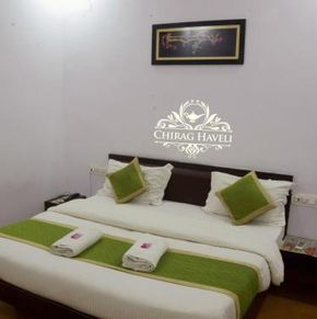 NearBy Hotel