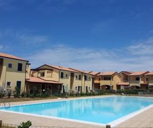 Residence con piscina Baia delle Mimose Valledoria Italy