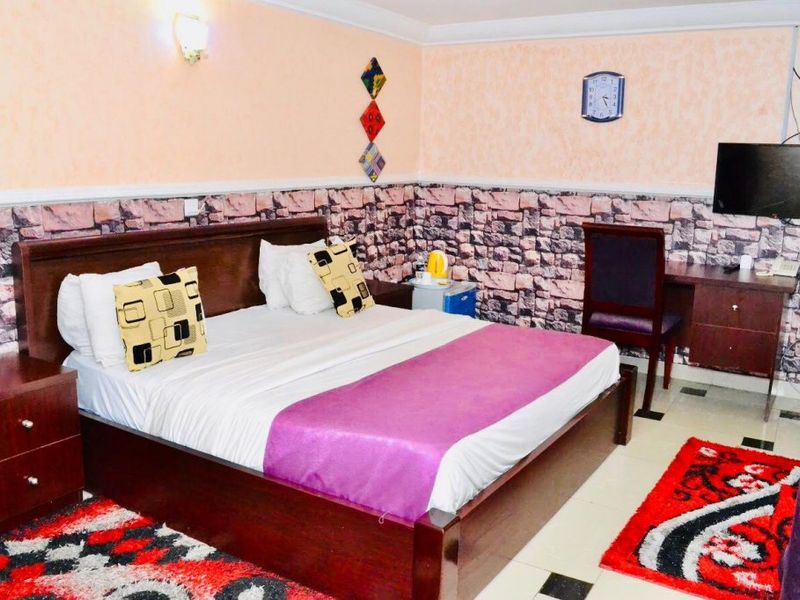 Hotel Photo 12