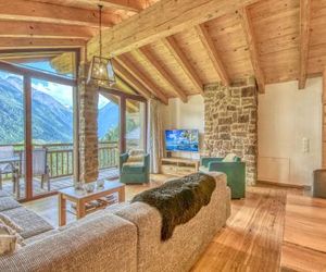 Ski-in / Ski-out Chalet Maiskogel 13a by Alpen Apartments Kaprun Austria