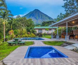 Lumbres del Arenal Cabinas y Villas La Fortuna Costa Rica