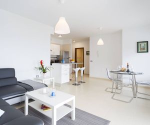 Luminoso y moderno apartamento con vistas al mar Bajamar Spain