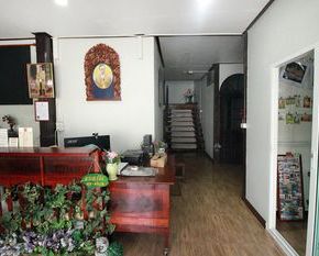 NearBy Hotel