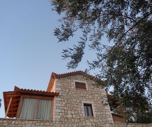 Menina Farm - Traditional stones country houses Kalamata Greece