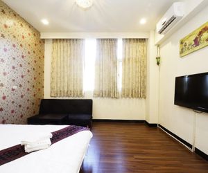 Warmth Double room-Fengjia night market Taichung City Taiwan