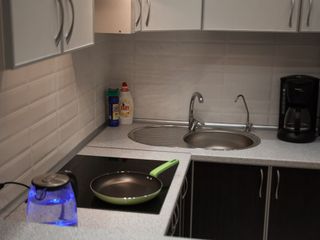 Cozy, quiet apartment, 7mins to subway