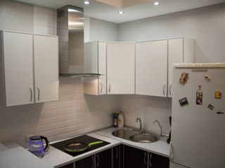 Cozy, quiet apartment, 7mins to subway