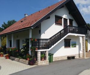 Apartments with a parking space Smoljanac (Plitvice) - 14657 Smoljanac Croatia