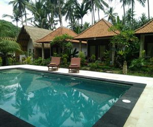 Crsytal Bay Pool View Bungalow Nusa Penida Indonesia