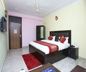 OYO 11504 N D Star Residency Samalka India