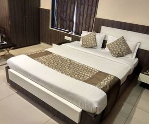 JK Rooms 121 Shaheen Int.-Nr. Mahindra Co.-MIDC Nagpur India