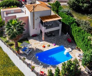 New Villa - 4 bedrooms, pool, bbq , 1km to beach! Geranio Greece