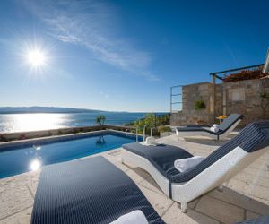 Luxury Villa Blue Pearl with Swimming Pool Brac Island Croatia