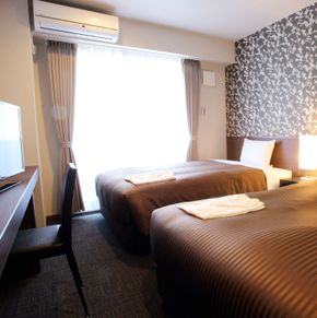 NearBy Hotel