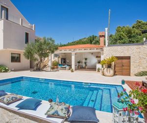 Luxury Villa Dolce Vita with Swimming Pool Orasac Croatia