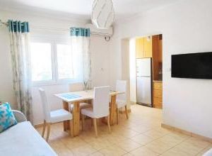 Sunny central apartment, 2 min from the beach Himare Albania